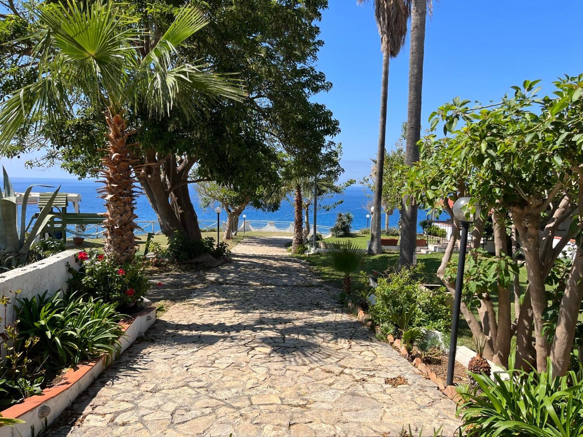 Residence Araba Fenice Tropea Exterior photo